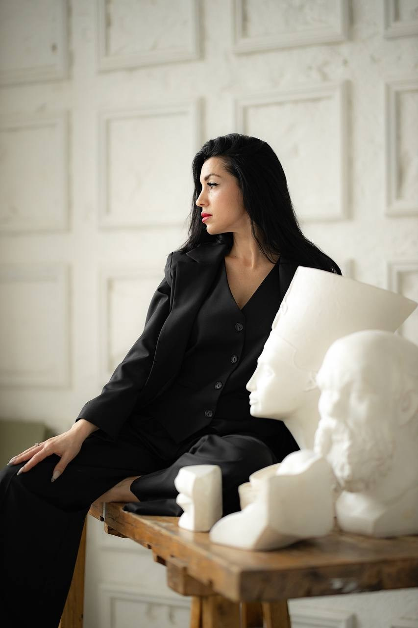 Женский портрет на циклораме и в студии. Фотограф Москва