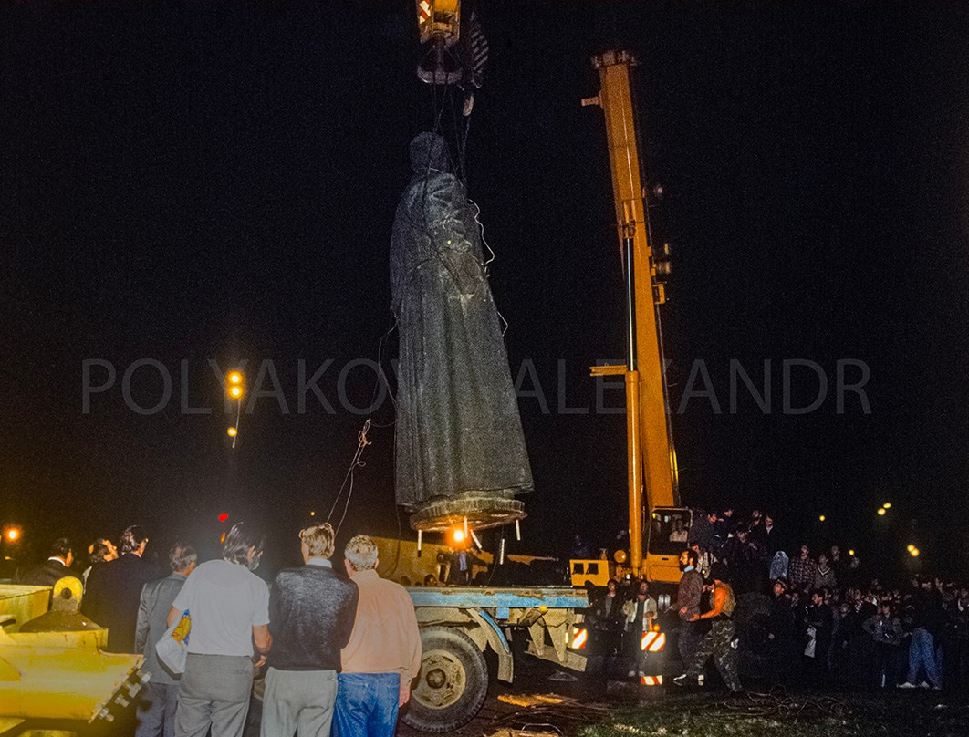 снос памятника Дзержинскому в Москве