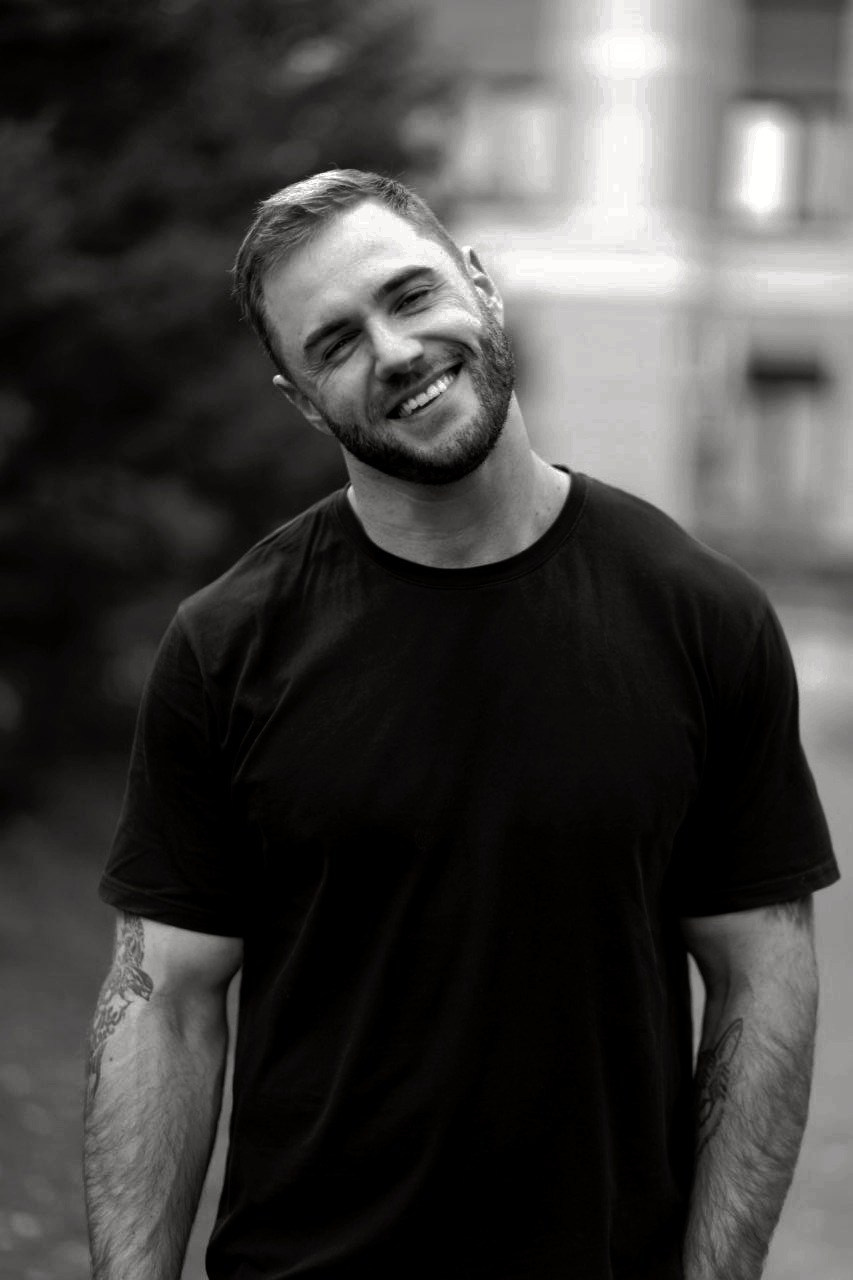 АРТЕМ. Продающий контент для маркетплейсов и e-commerce «под ключ»