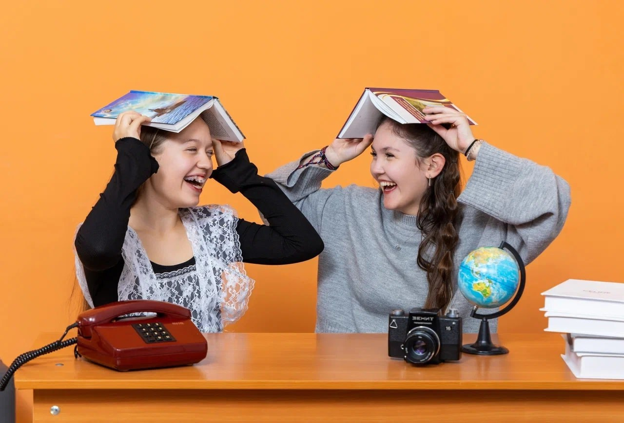 Выпускные альбомы. Akhmadeevmedia.ru