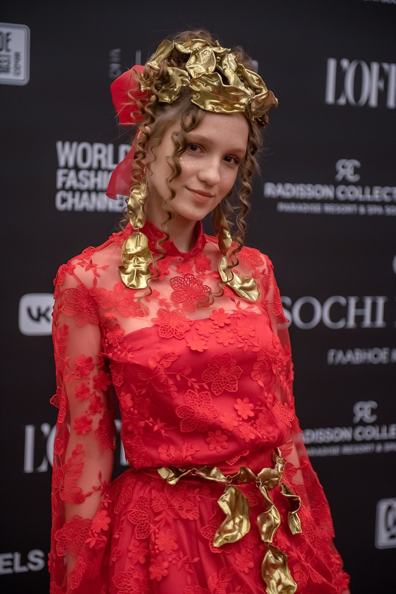SochiFashionWeek2024 дизайнер Анохина Светлана. Семейный и коммерческий фотограф в Сочи Александр Бодунов