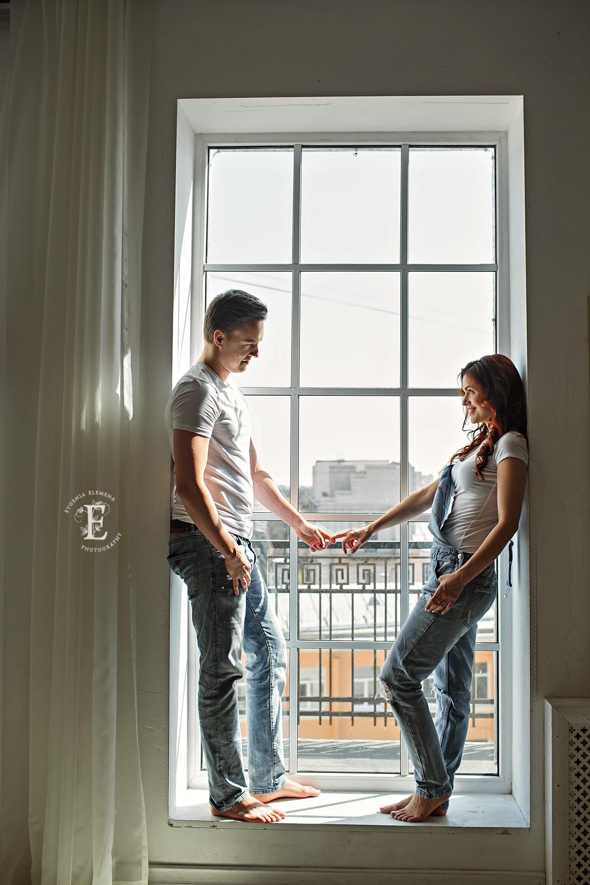 В студийном интерьере. Семейный и портретный фотограф в Санкт-Петербурге Евгения Елемена