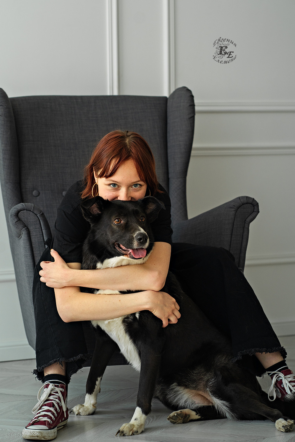 В студийном интерьере. Семейный и портретный фотограф в Санкт-Петербурге Евгения Елемена