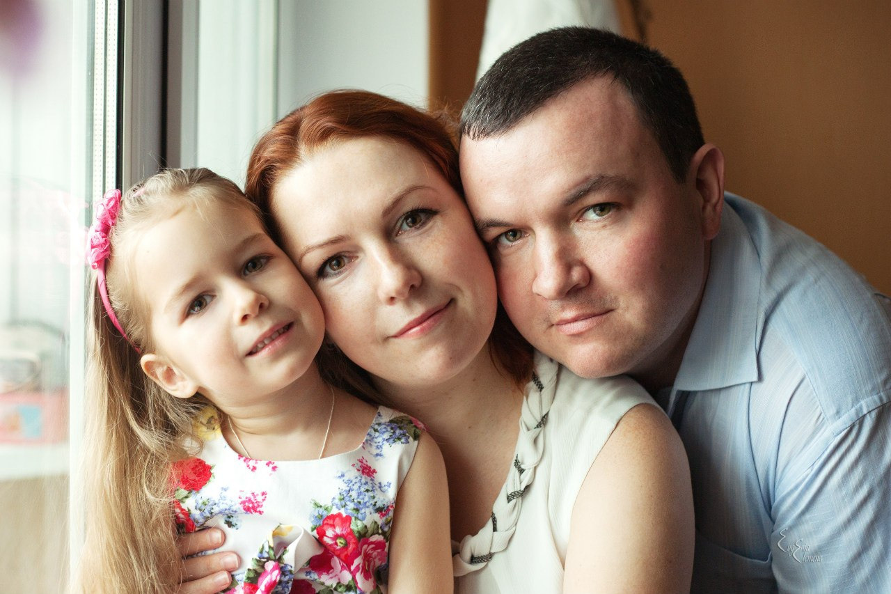 В домашнем интерьере. Семейный и портретный фотограф в Санкт-Петербурге Евгения Елемена