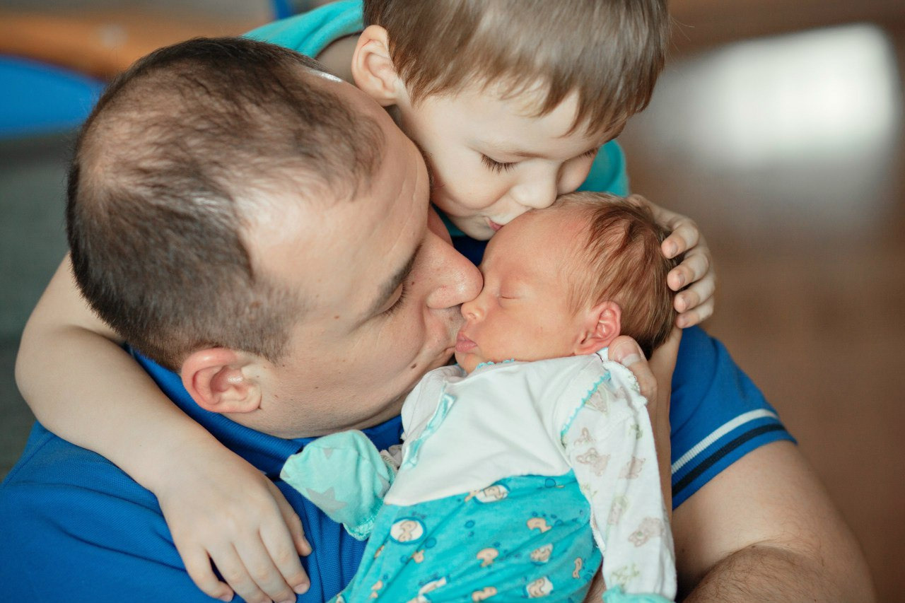 В домашнем интерьере. Семейный и портретный фотограф в Санкт-Петербурге Евгения Елемена