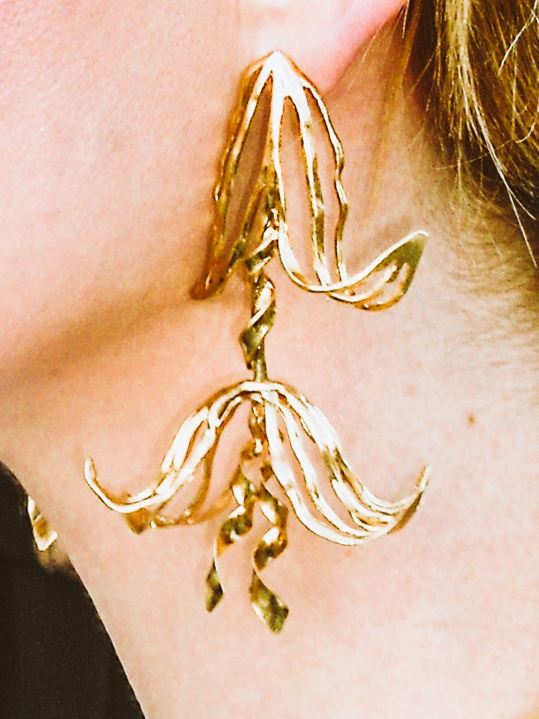 STREET STYLE PARTY. TUTSARKIS — Art Director | Stylist | Photographer