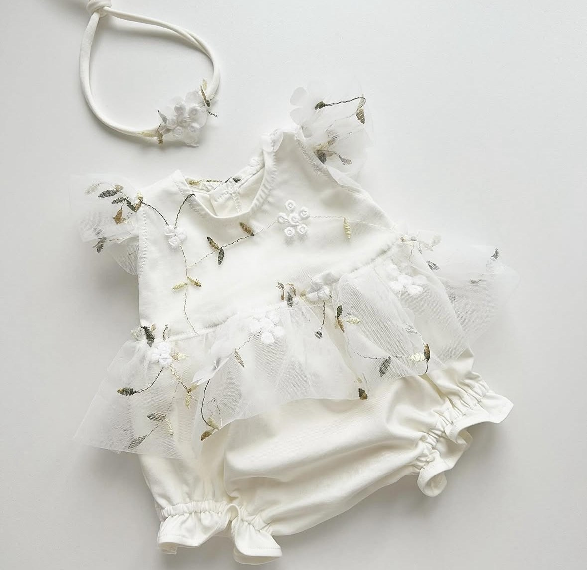 Платья. Фотограф новорождённых в Москве Елена Левина