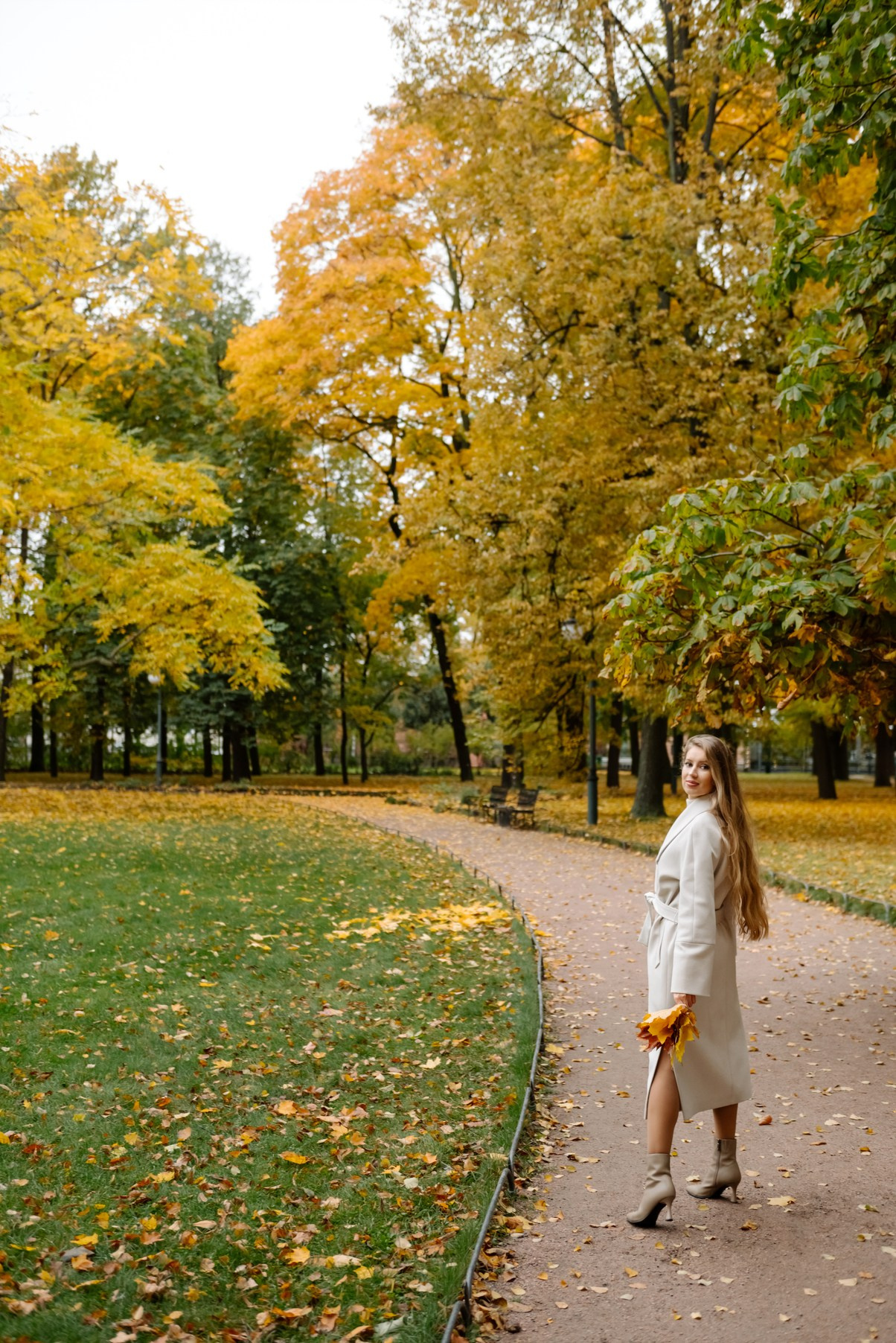 Осенняя фотосессия в Питере в Михайловском саду. Свадебный и сеейный фотограф в Санкт-Петербурге Елена Худякова