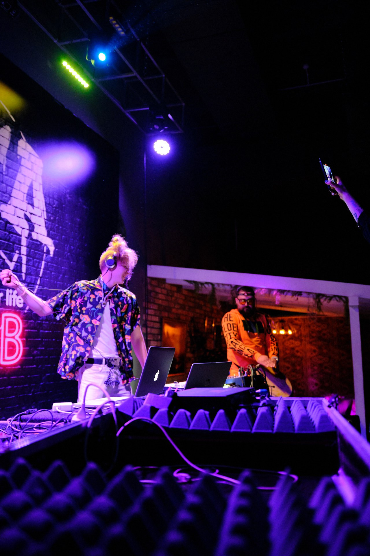 DnB. Антон Ив