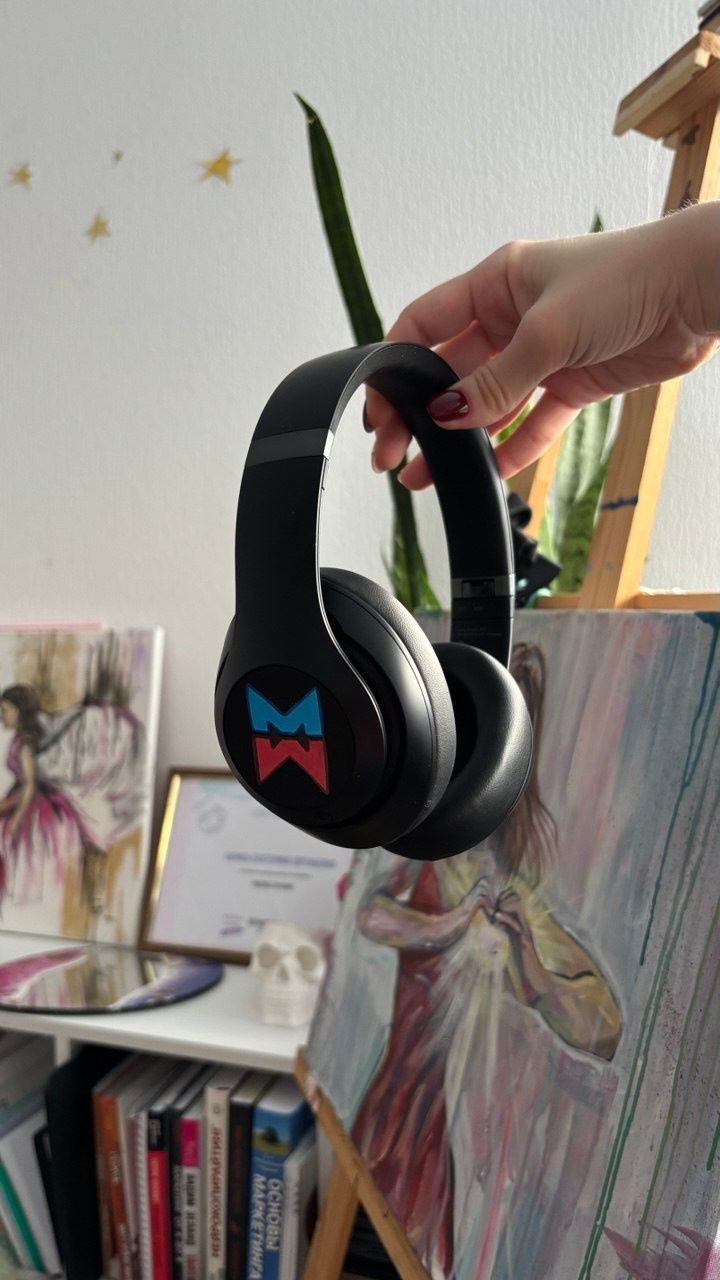 Кастомизация одежды. ART.KARAS — студия кастомизации одежды и арт-мероприятий