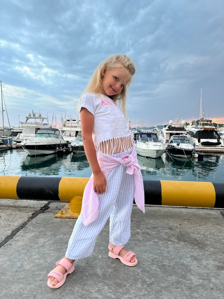 Шаповалова Вероника. Model base