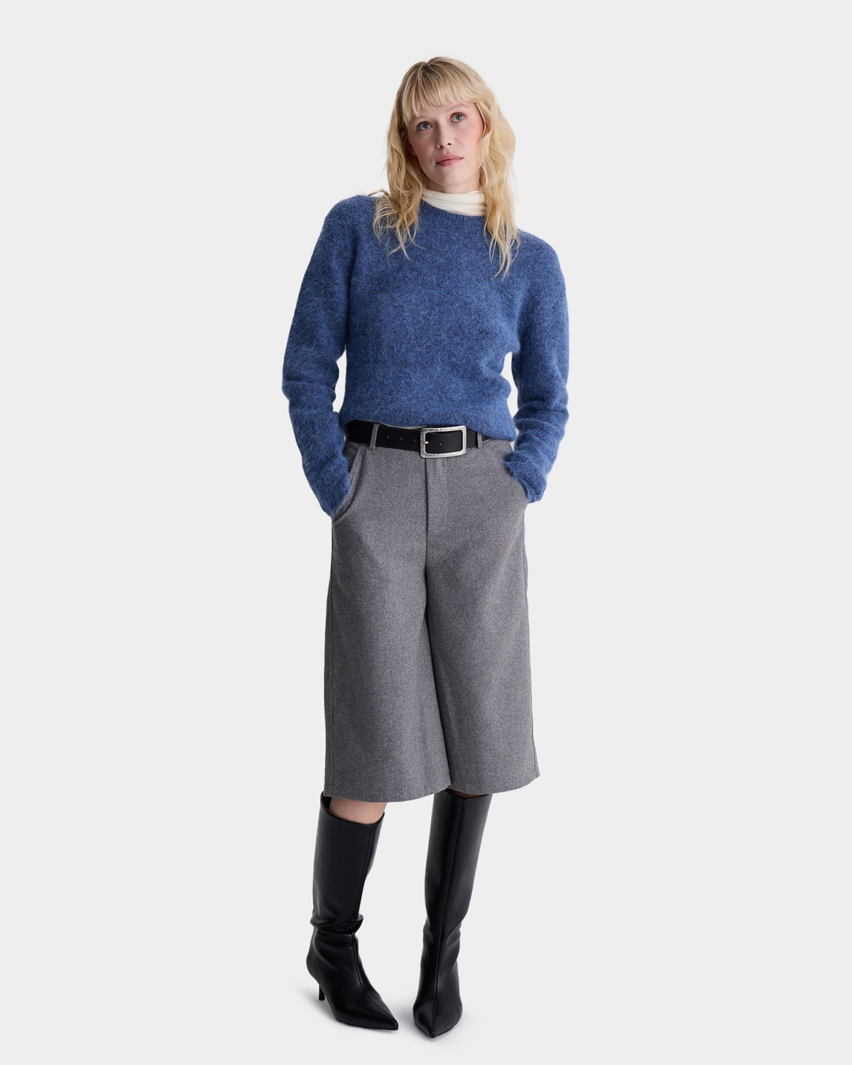 ATEASE. Фотограф в Санкт-Петербурге модельные тесты каталоги бренды лук бук