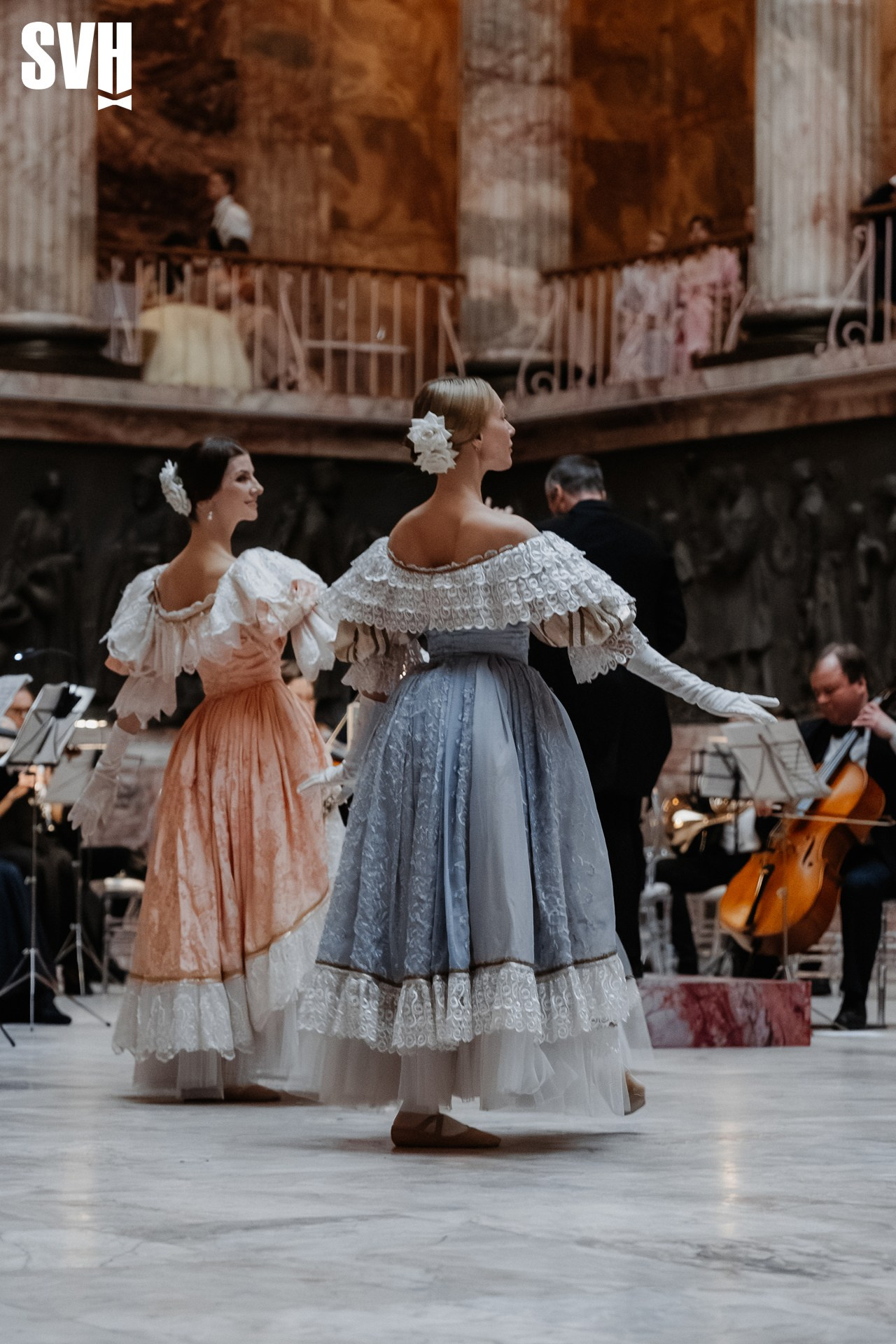 Пасхальный бал Петра Аксёнова