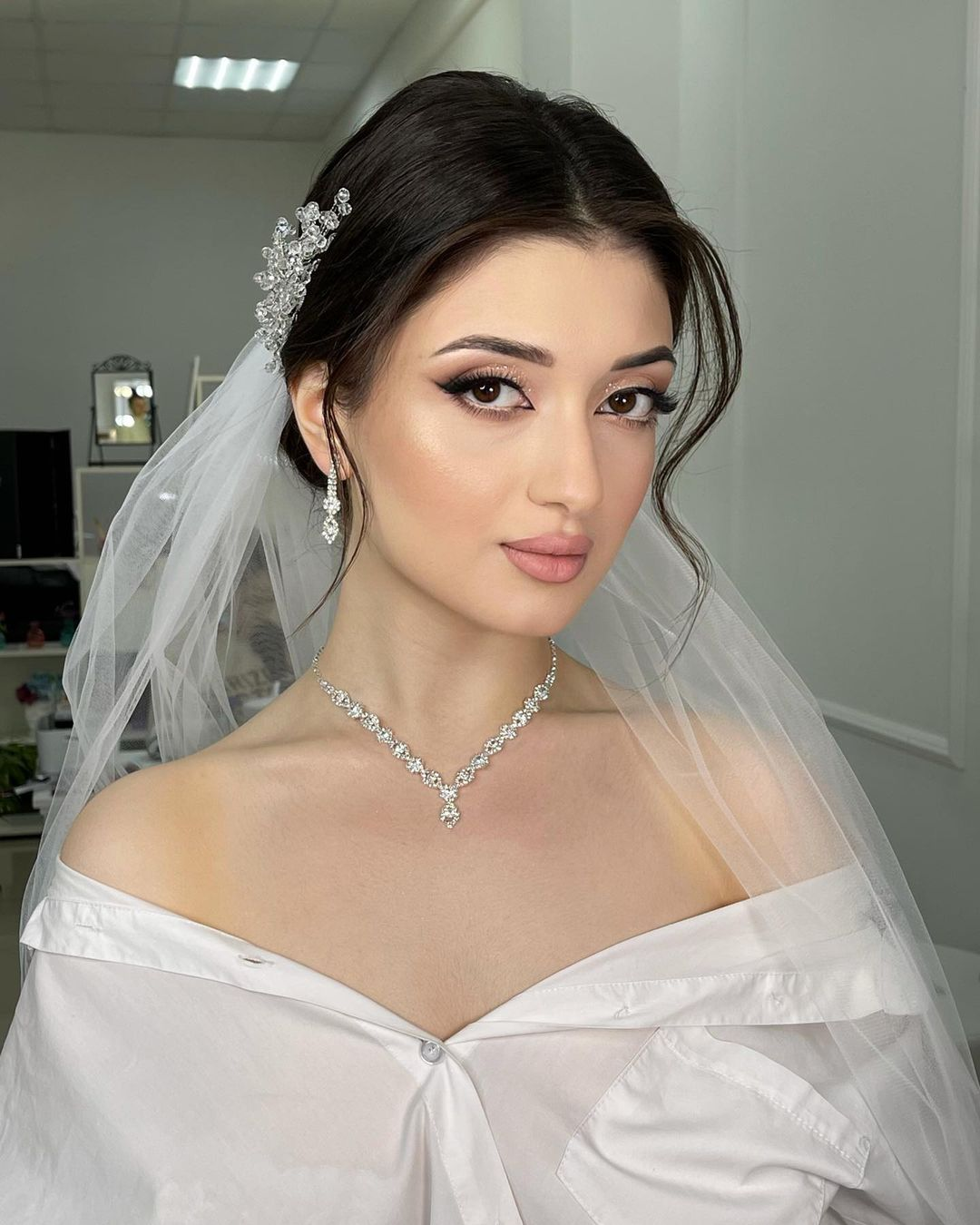 Стилист Эрна Дом у Моря. Подрядчики и друзья сети свадебных площадок House for wedding