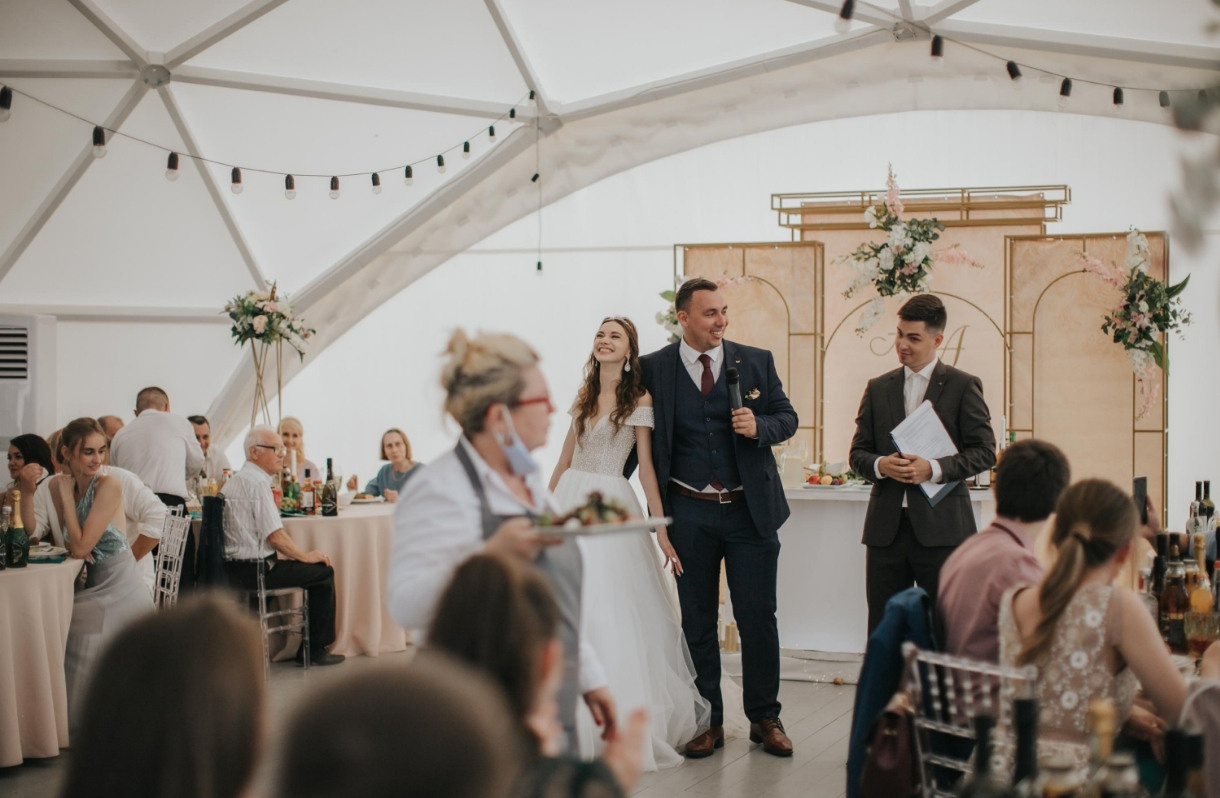 Ведущий Щербиненко. Подрядчики и друзья сети свадебных площадок House for wedding