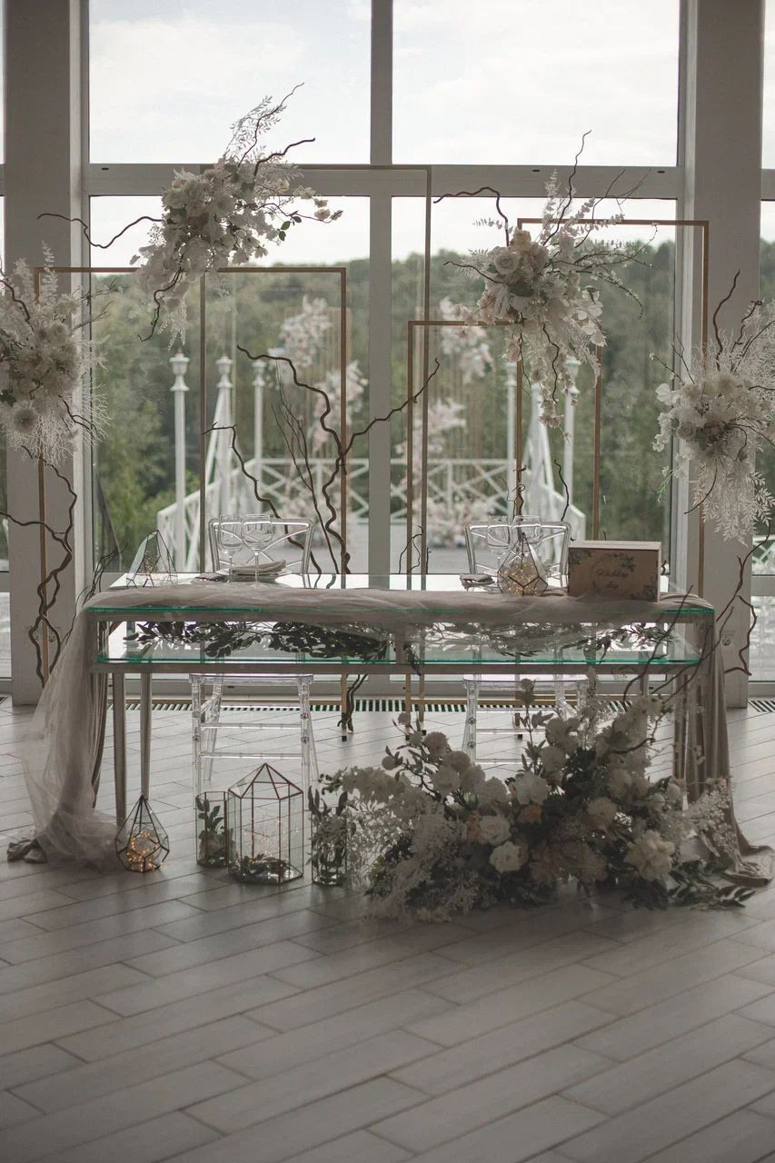 Декор Джуси роуз. Подрядчики и друзья сети свадебных площадок House for wedding