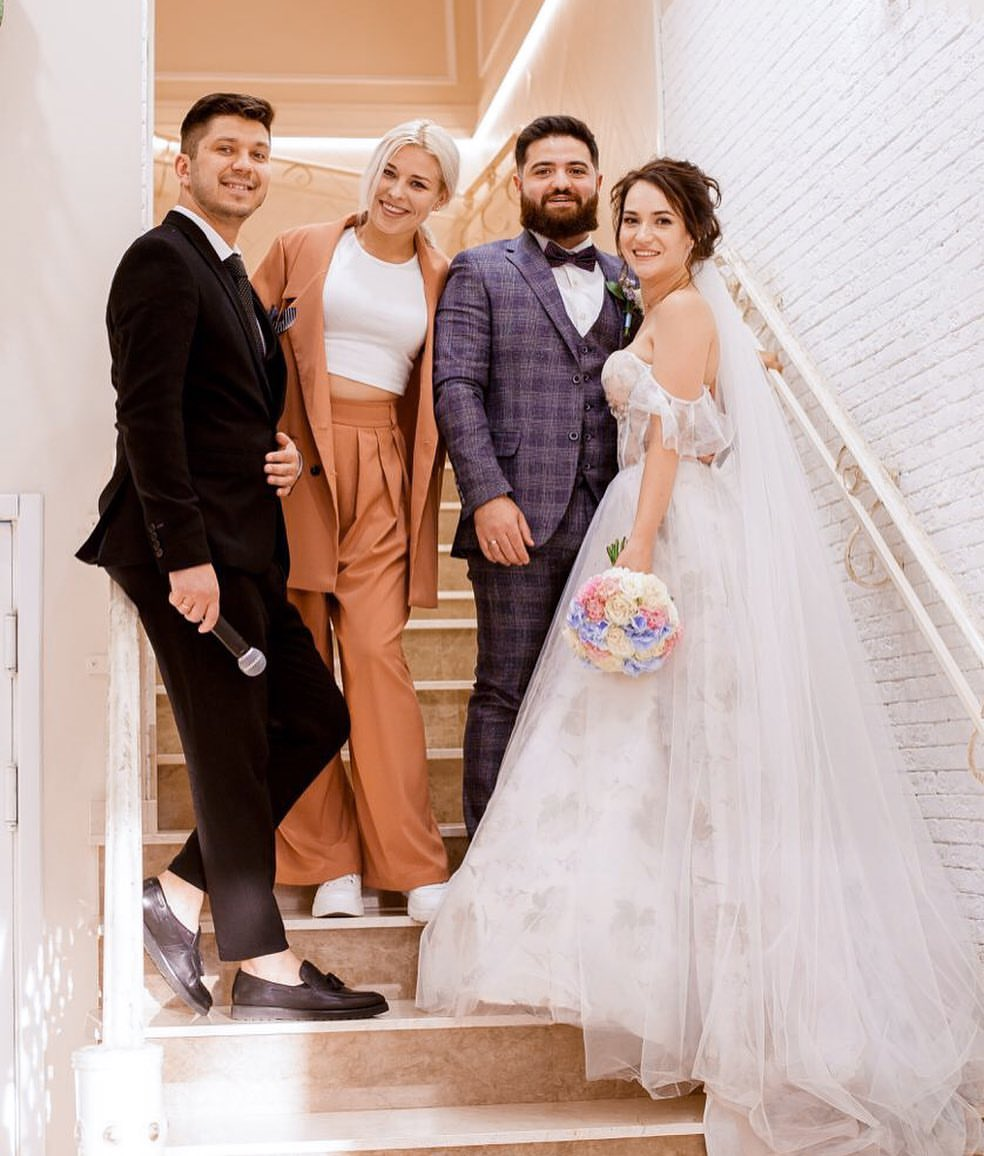 Ведущий Горький Дом у моря. Подрядчики и друзья сети свадебных площадок House for wedding