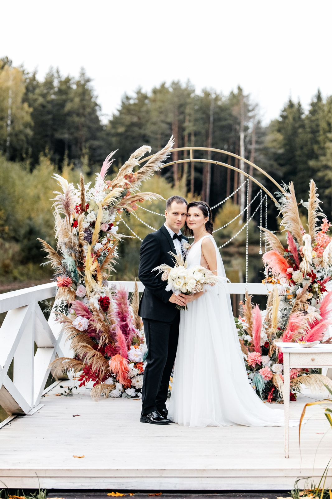 Декор Джуси роуз. Подрядчики и друзья сети свадебных площадок House for wedding