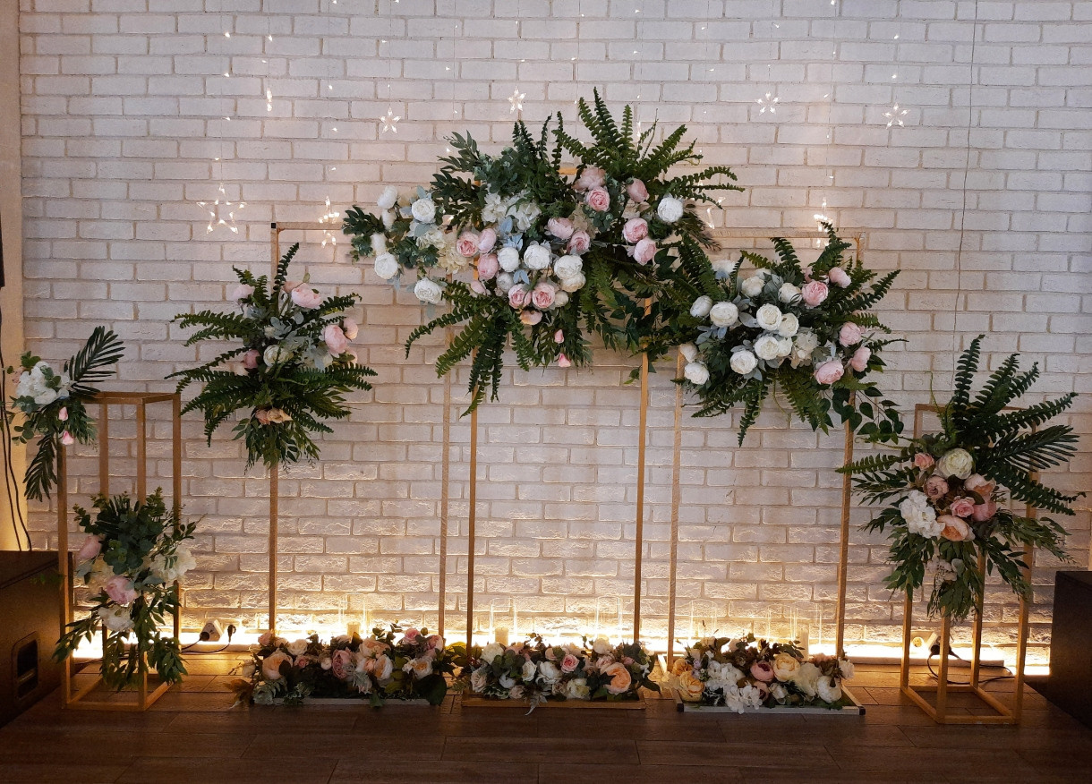Декор Artmikc. Подрядчики и друзья сети свадебных площадок House for wedding