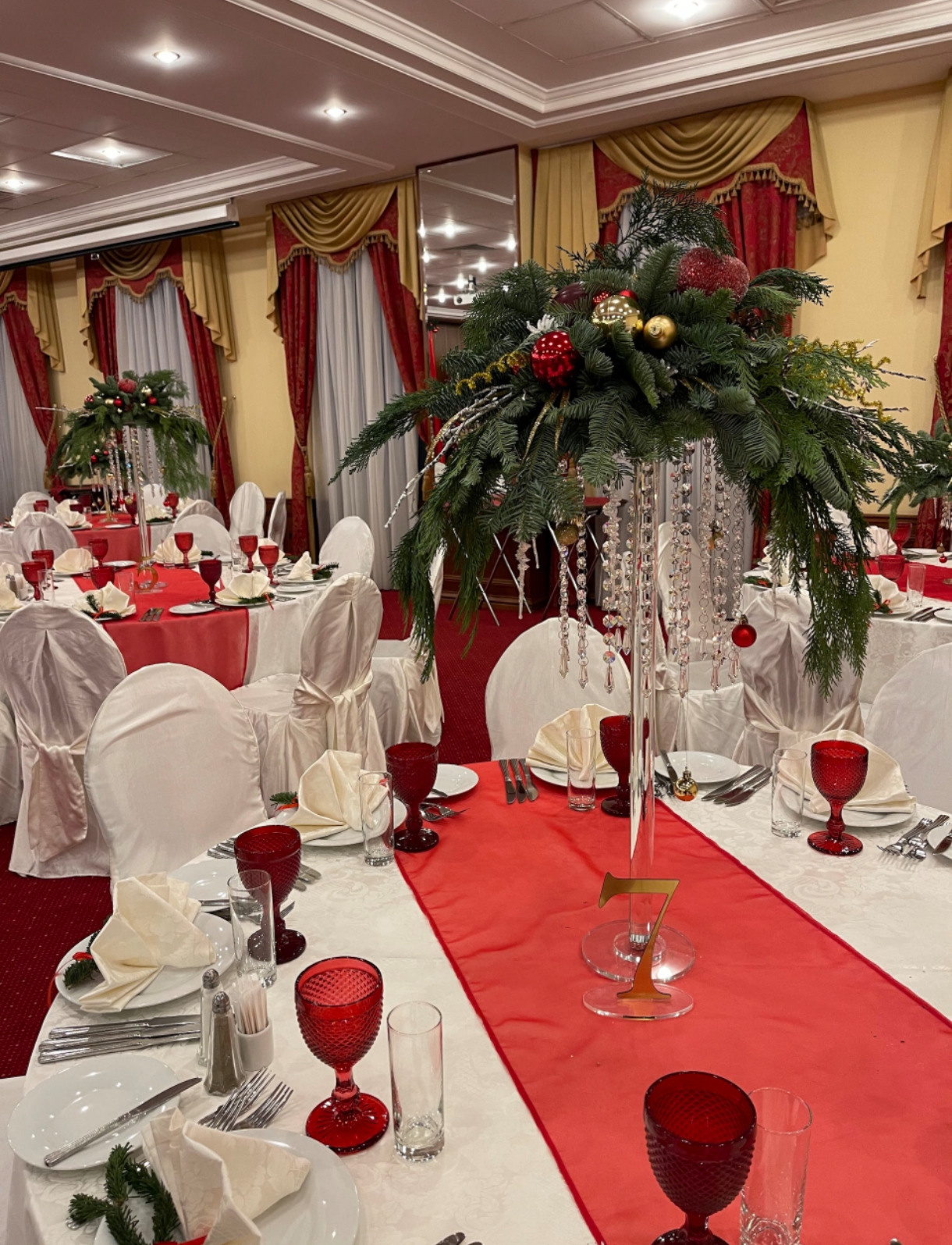 Декор Artmikc. Подрядчики и друзья сети свадебных площадок House for wedding