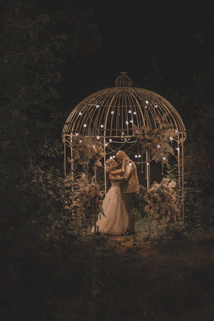 Декор Джуси роуз. Подрядчики и друзья сети свадебных площадок House for wedding