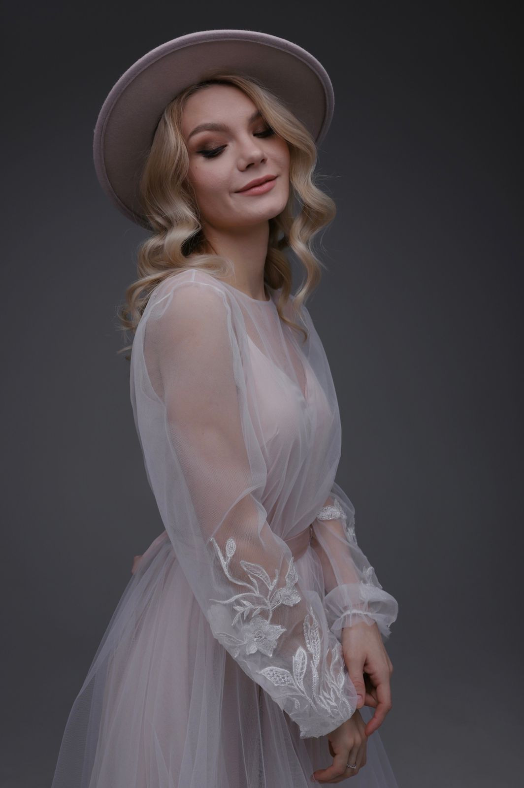 Шоу платья. Подрядчики и друзья сети свадебных площадок House for wedding