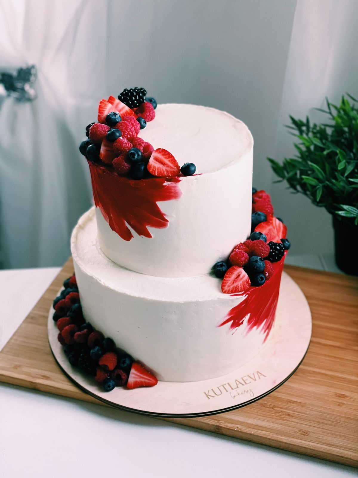 Торт Кутлаева. Подрядчики и друзья сети свадебных площадок House for wedding