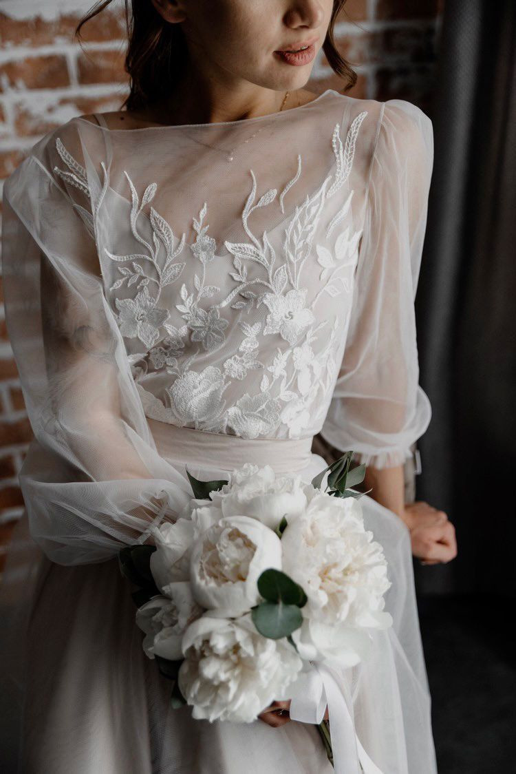 Шоу платья. Подрядчики и друзья сети свадебных площадок House for wedding