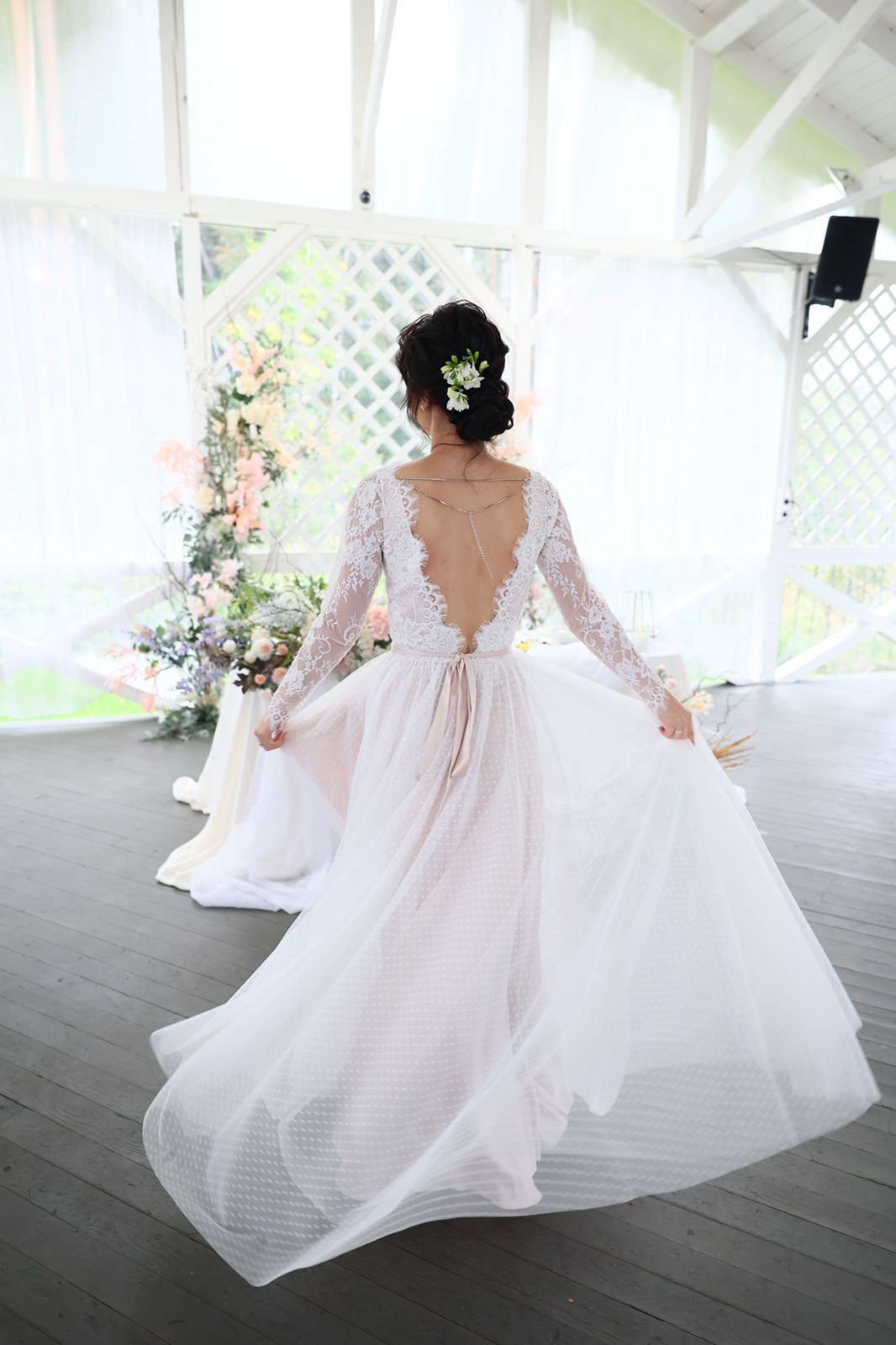 Шоу платья. Подрядчики и друзья сети свадебных площадок House for wedding