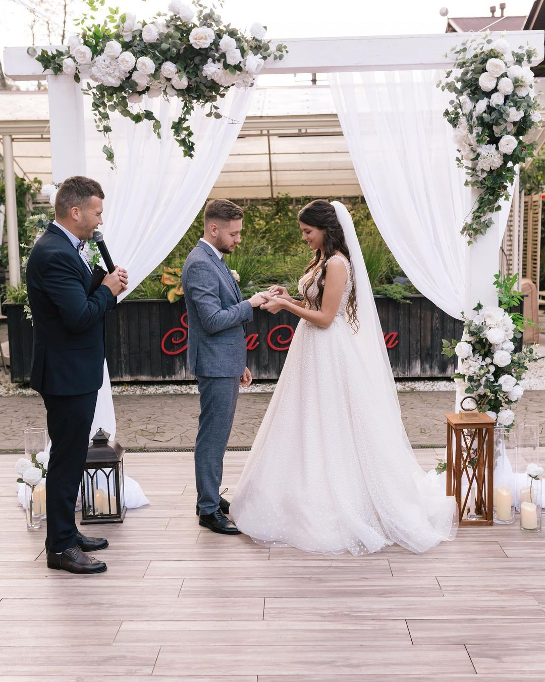 Ведущий Косяков Дом у моря. Подрядчики и друзья сети свадебных площадок House for wedding