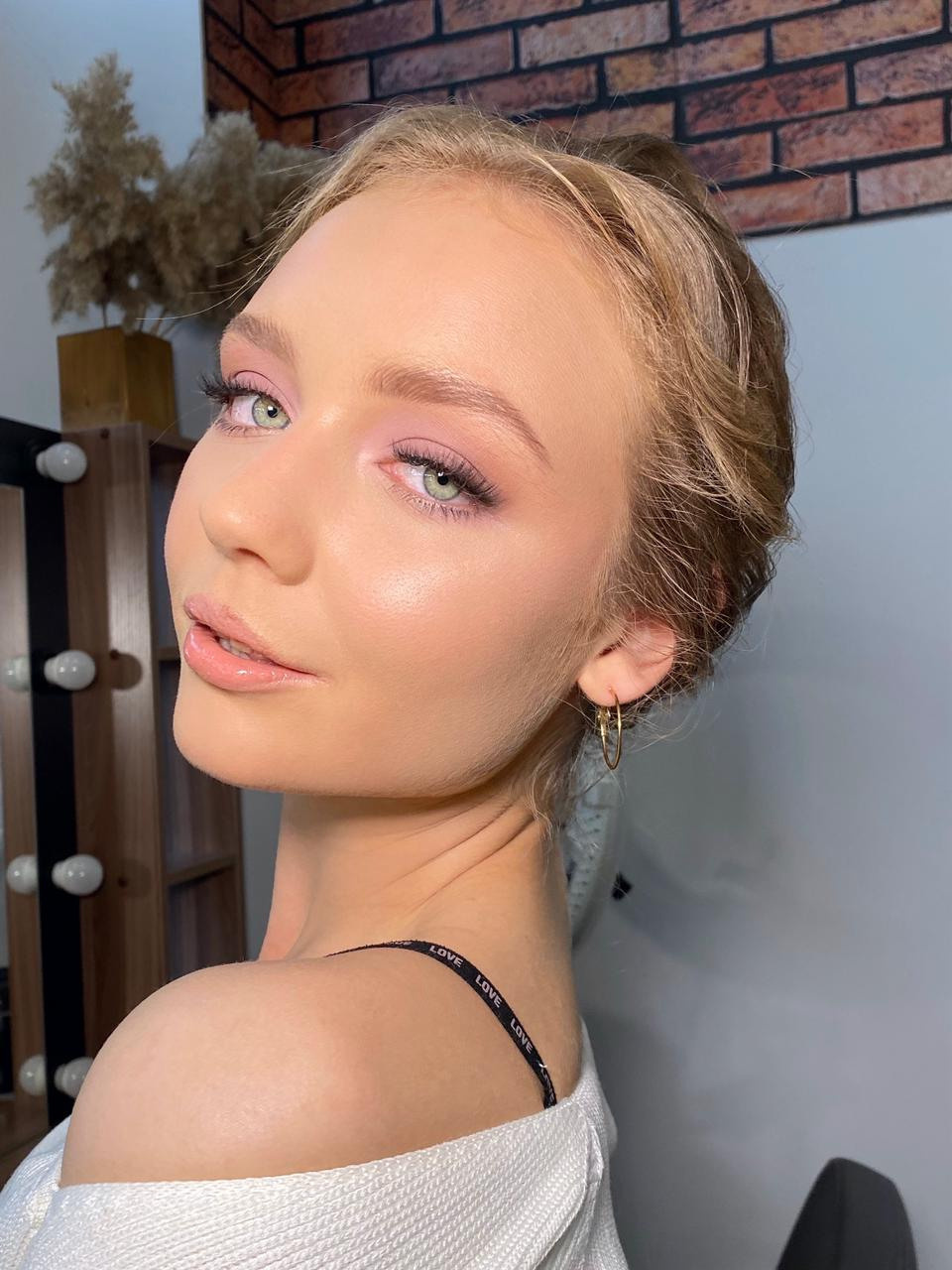 Стилист Савченко. Подрядчики и друзья сети свадебных площадок House for wedding