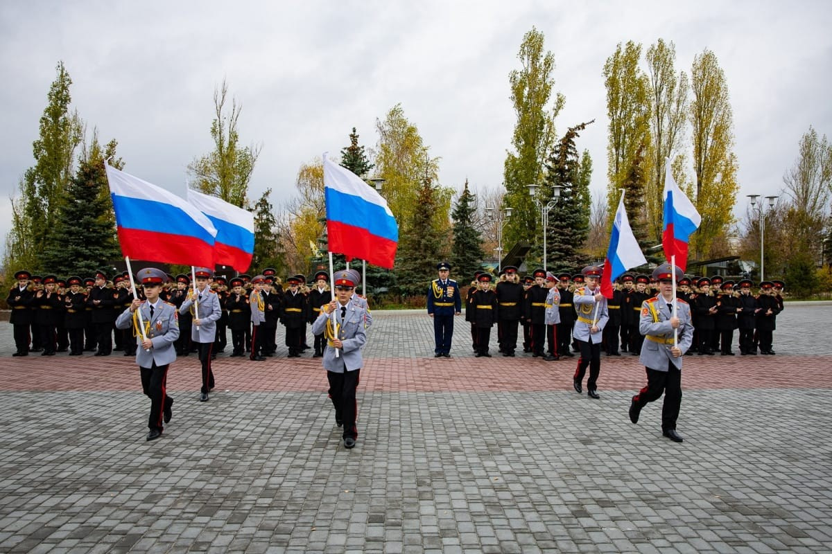 Священник поздравил кадетов с принятием Присяги. Саратовское Северо-Западное благочиние