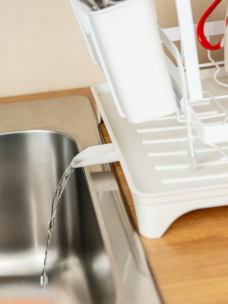 Сушилки для посуды (WB и OZON). Фотограф Екатерина Голицына