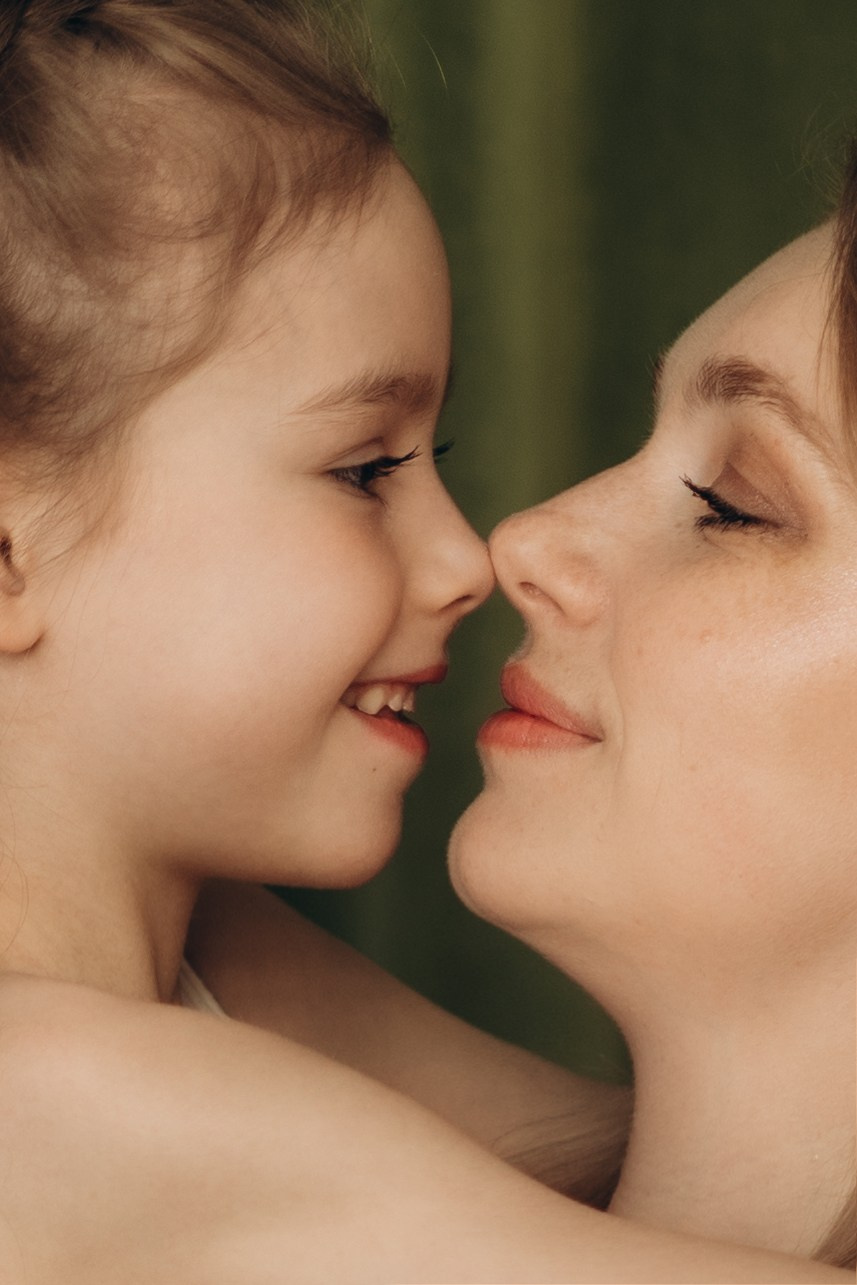 СТУДИЙНАЯ МАМА И ДОЧКА