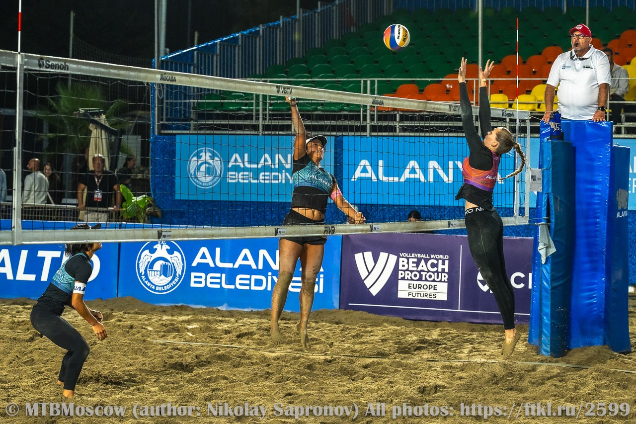 Volleyball World Beach Pro Tour Futures Alanya 15.10.26. Галереи MTBMoscow на Wfolio