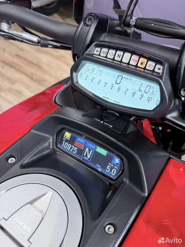 Купить 2016 Ducati Diavel Red Carbon — подробнее на сайте. Hello Davidson, Москва. Только хорошие мотоциклы…