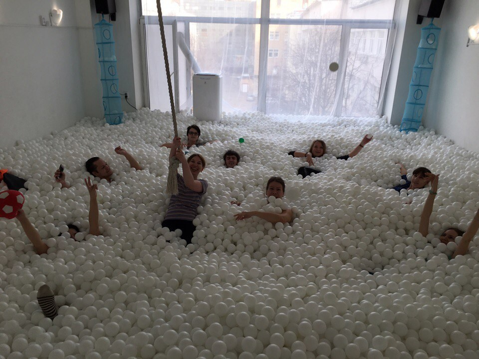 Сухой бассейн H2Ball |12.03.2017. Галерея Фантим