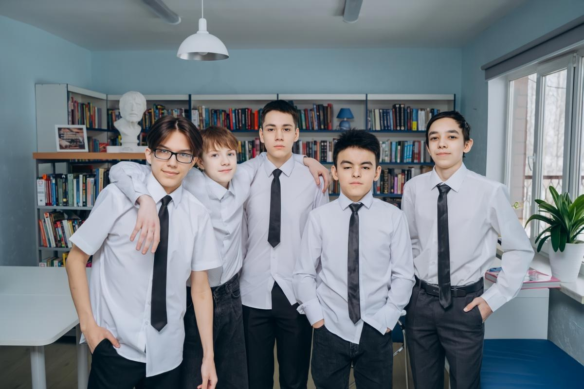 11 класс. КЛАСС | Выпускные альбомы в Нижневартовске