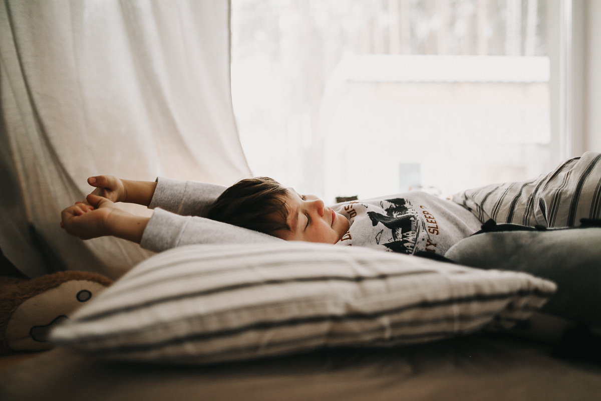 Рождественское утро в домике. Соня Черных (sophieblack)