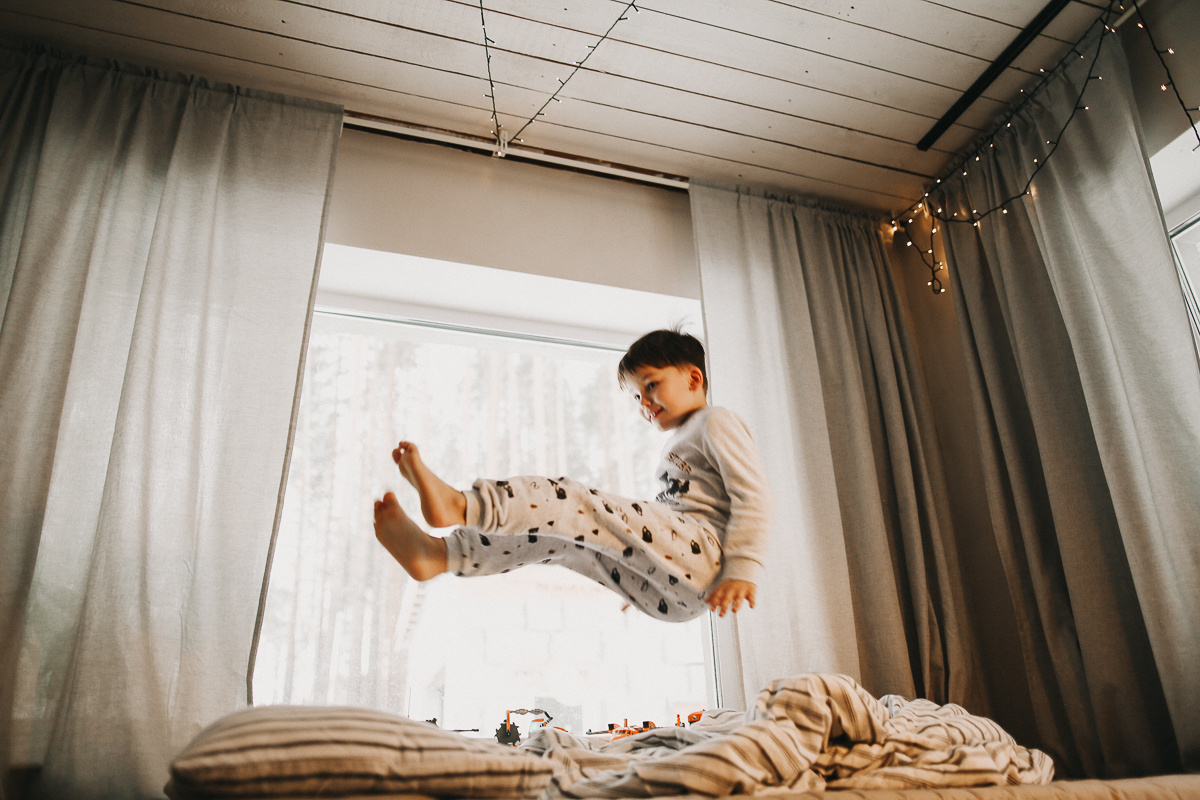 Рождественское утро в домике. Соня Черных (sophieblack)