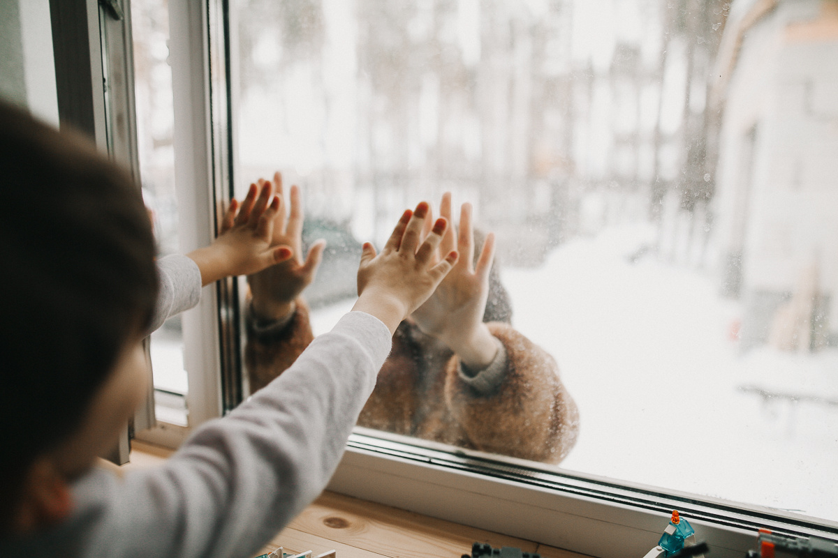 Рождественское утро в домике. Соня Черных (sophieblack)