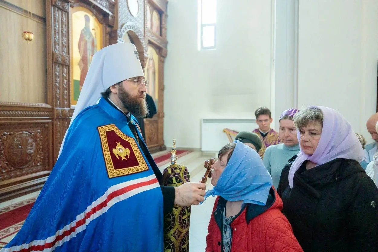 БЛАГОЧИННЫЙ СЕВЕРО-ЗАПАДНОГО ОКРУГА ПРИНЯЛ УЧАСТИЕ В АРХИЕРЕЙСКОМ БОГОСЛУЖЕНИМ В ХРАМЕ СВЯТИТЕЛЯ ТИХОНА ЗАДОНСКОГО. Саратовское Северо-Западное благочиние
