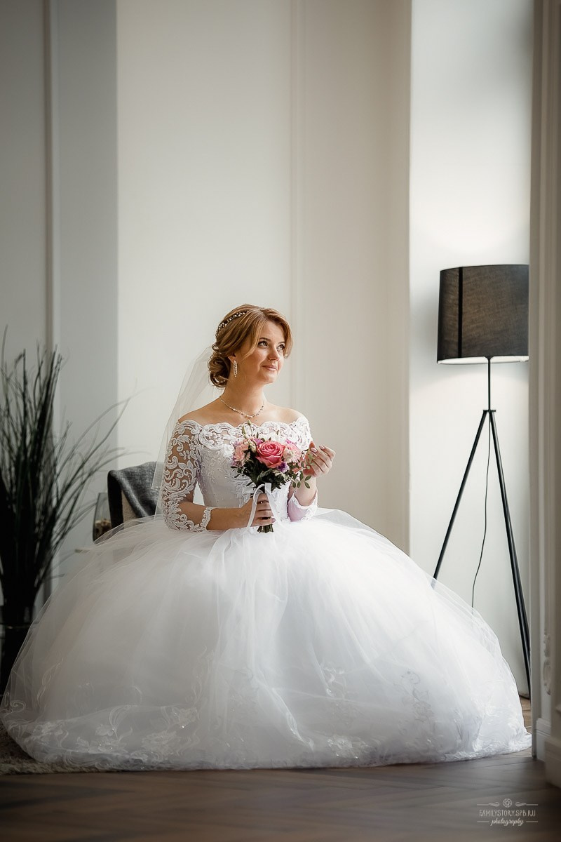 Свадебная фотосессия в интерьере: уют, фактура и свет как у старых мастеров. Свадебный фотограф — Санкт-Петербург (СПб) Питер