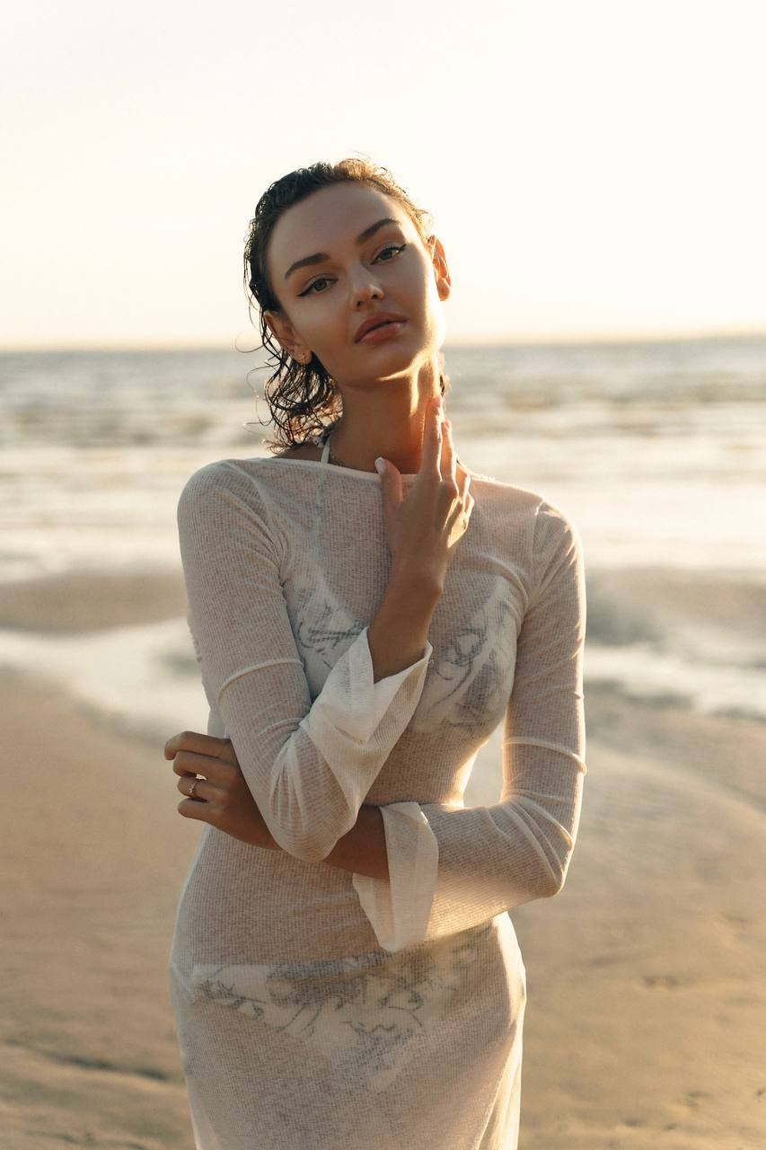 Олеся Е Размер S. Рост 181, Параметры: 86/61/89. LUNAPRO Дом стильных, сборных и индивидуальных съемок для брендов