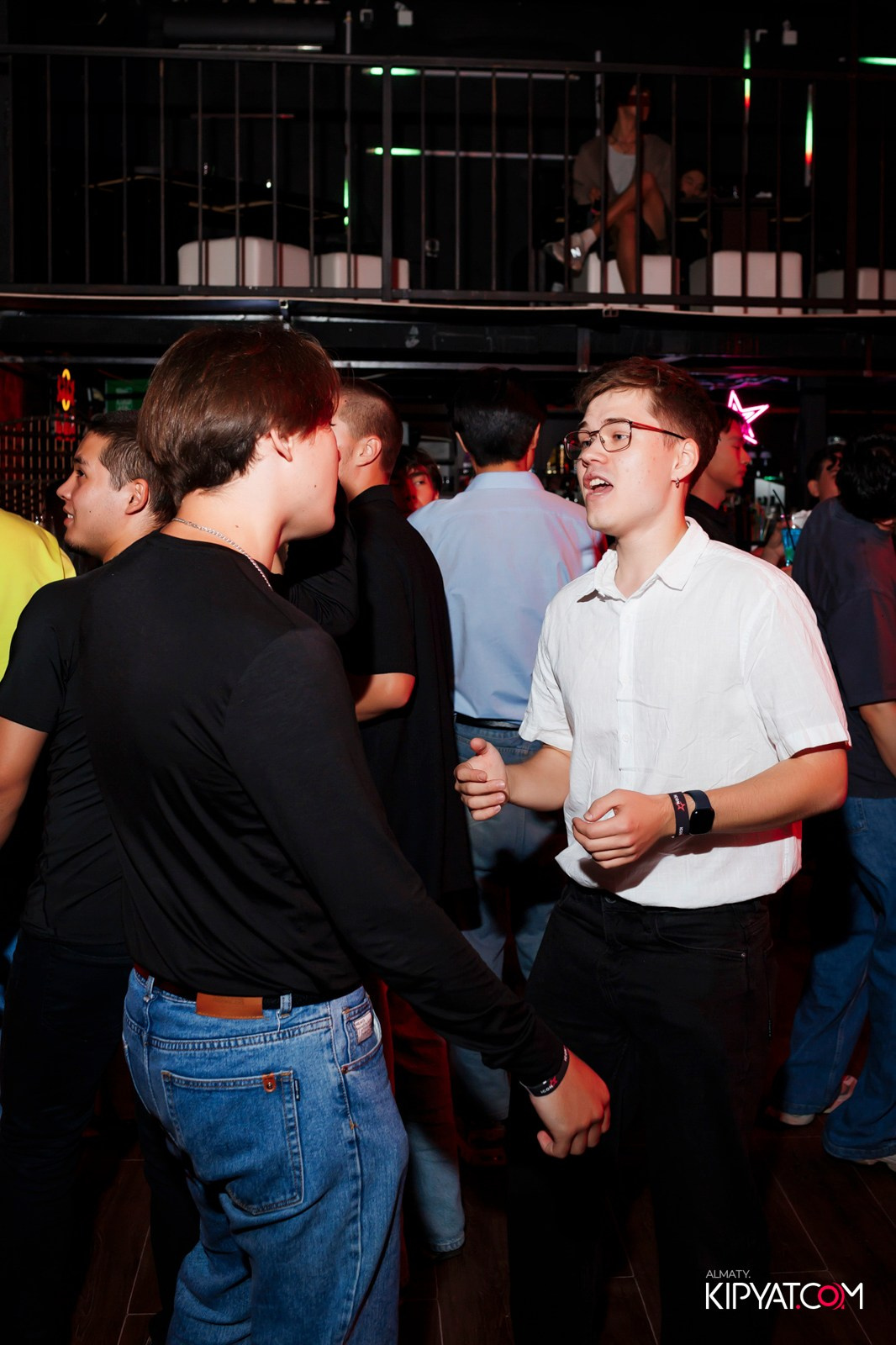 НОЧНОЙ КЛУБ ICON. КИПЯТКОМ АЛМАТЫ!