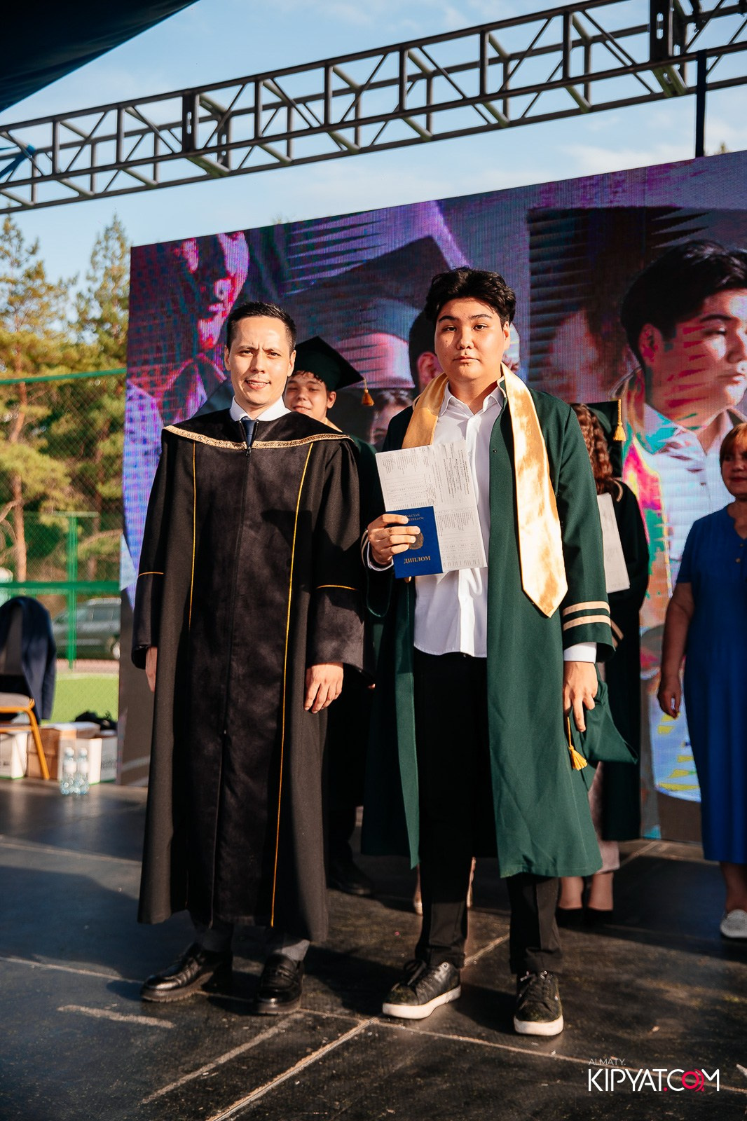 ВРУЧЕНИЕ ДИПЛОМОВ — НАРХОЗ КОЛЛЕДЖ. Part 3. КИПЯТКОМ АЛМАТЫ!