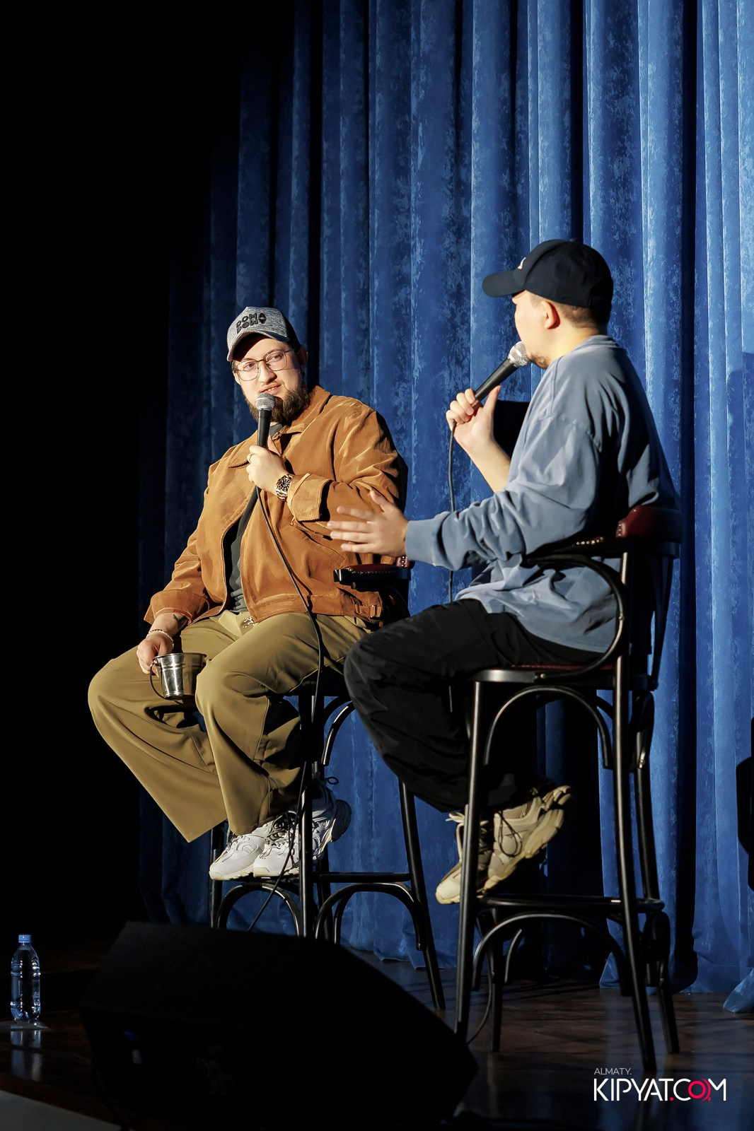 ИМПРОВИЗАЦИОННОЕ STAND UP ШОУ. КИПЯТКОМ АЛМАТЫ! Фотосъемка мероприятий в Алматы