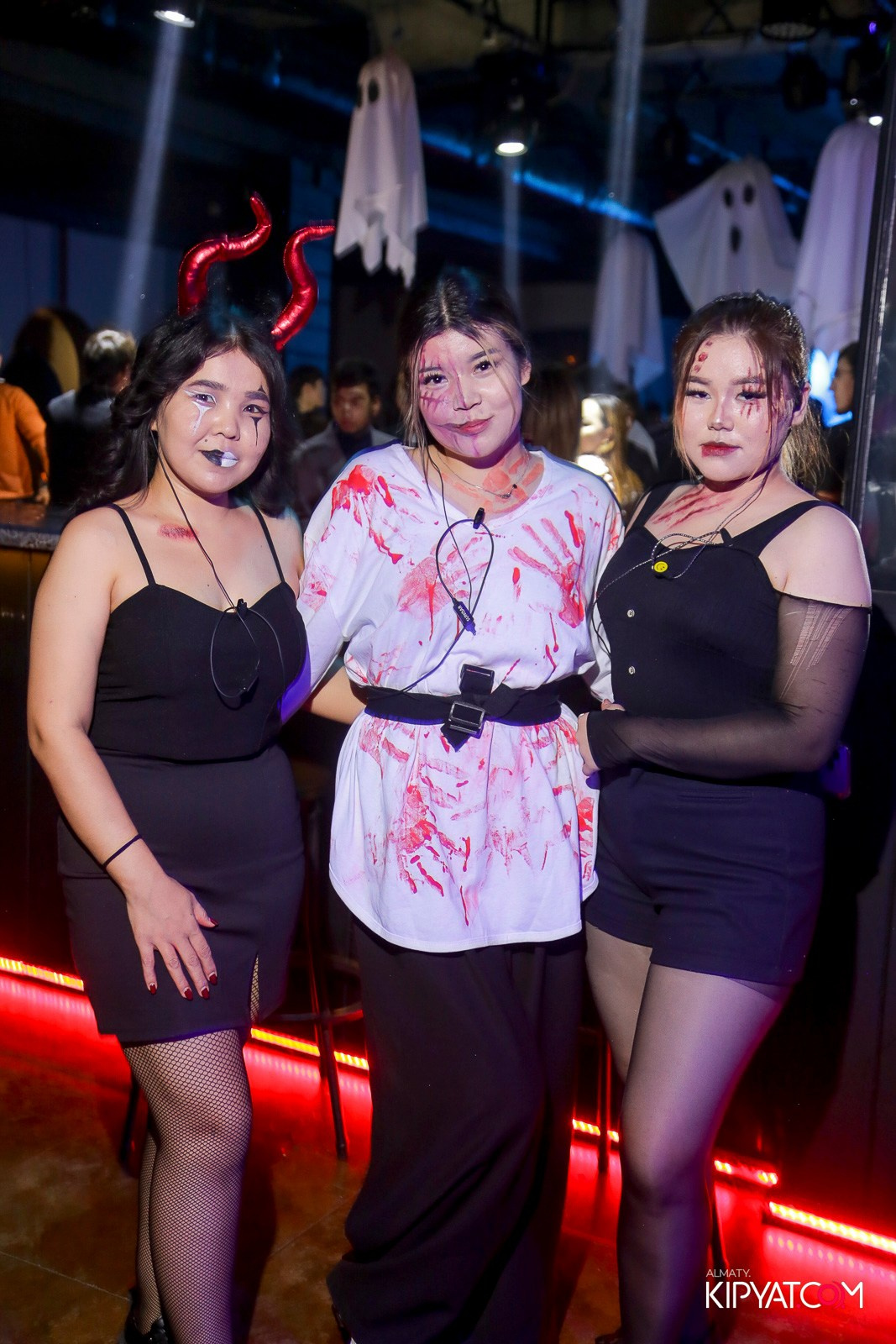 ARAGOSTA ДИСКО-БАР. КИПЯТКОМ АЛМАТЫ!