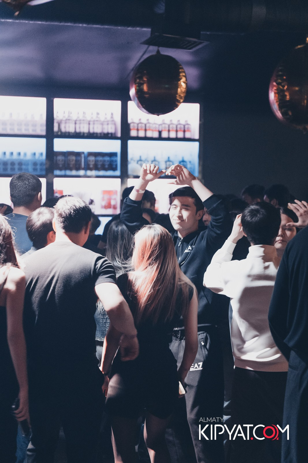 UYAT EMES BAR. КИПЯТКОМ АЛМАТЫ!