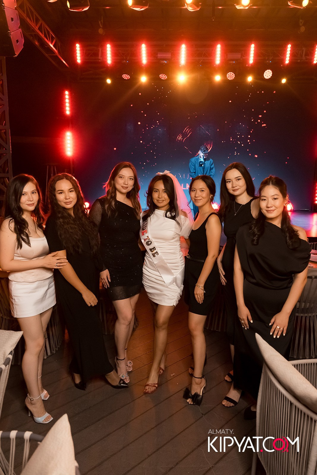 QUEEN. КИПЯТКОМ АЛМАТЫ!